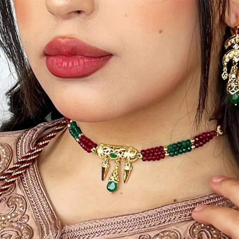 Ensemble de Bijoux Élégant pour Femme Arabe : Collier Choker avec Perles Faites à la Main